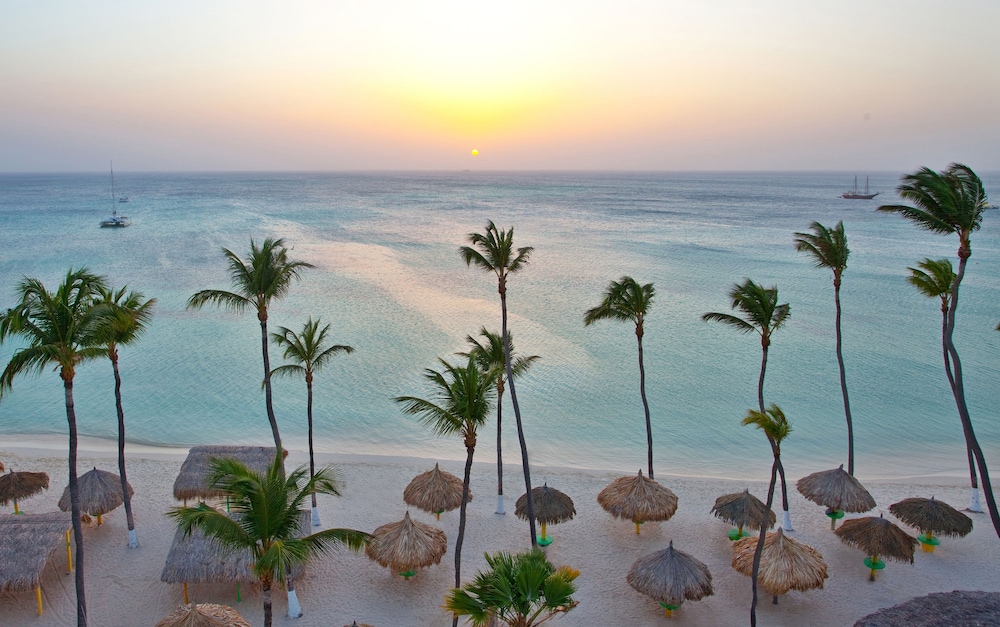 All Inclusive Holiday Inn Resort Aruba — Beach in Noord, Aruba