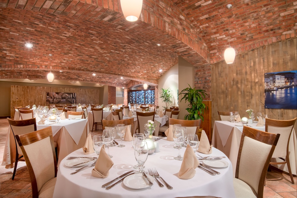 All Inclusive Holiday Inn Resort Aruba — Restaurant & bars in Noord, Aruba