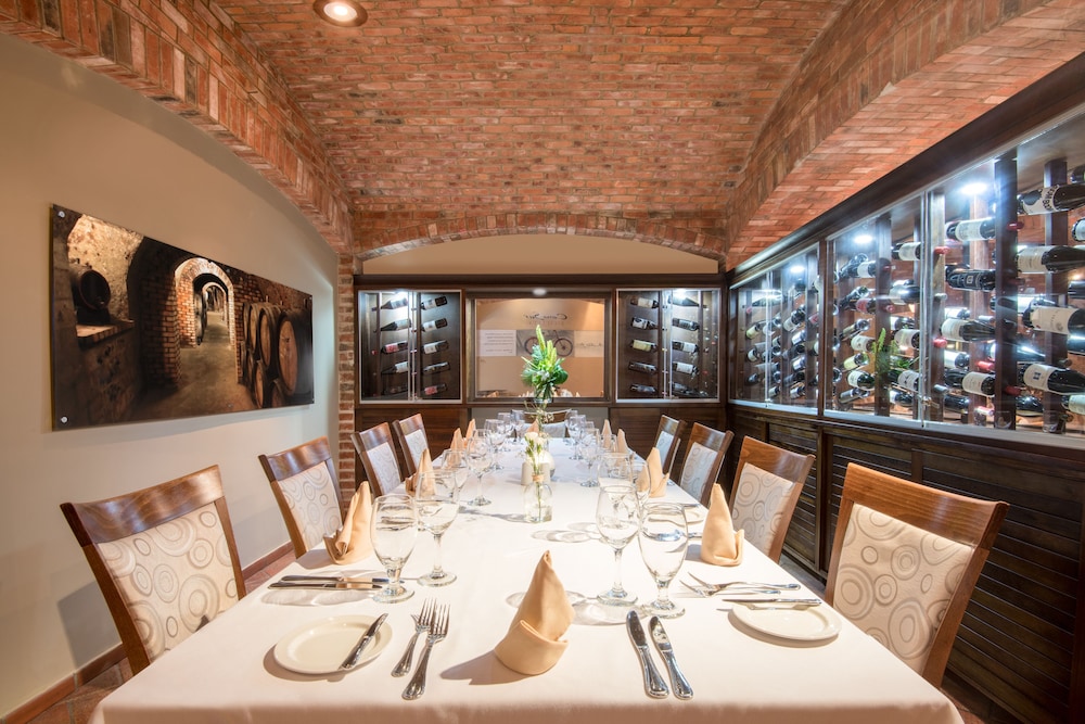 All Inclusive Holiday Inn Resort Aruba — Restaurant & bars in Noord, Aruba