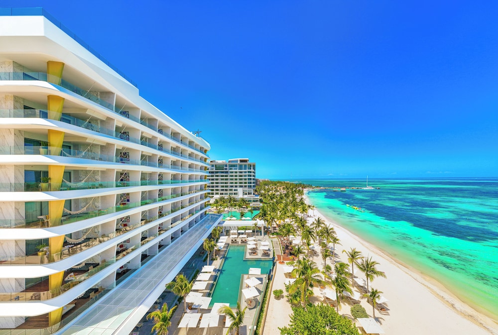 Hotel Mousai Cancun Ocean Front Adults Only — Hotel building in Playa Mujeres, Quintana Roo