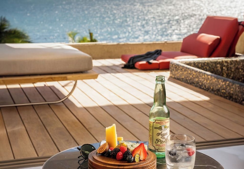 Hotel Mousai Cancun Ocean Front Adults Only — Restaurant & bars in Playa Mujeres, Quintana Roo