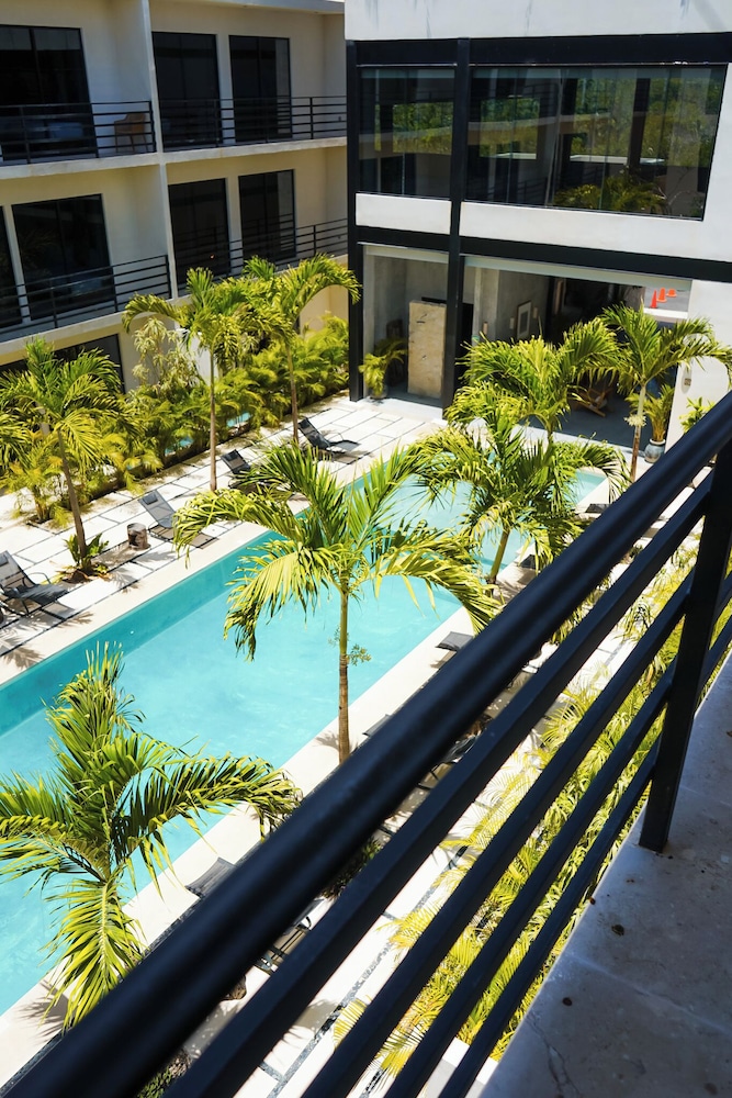 Otonomus Tulum — Swimming pool in Tulum, Quintana Roo