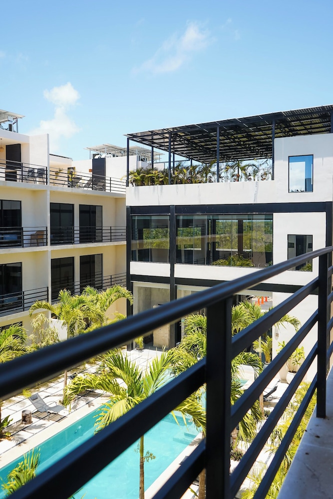 Otonomus Tulum — Hotel building in Tulum, Quintana Roo