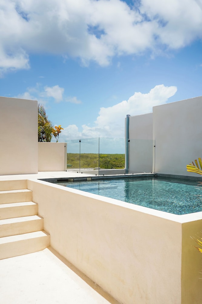 Otonomus Tulum — Swimming pool in Tulum, Quintana Roo