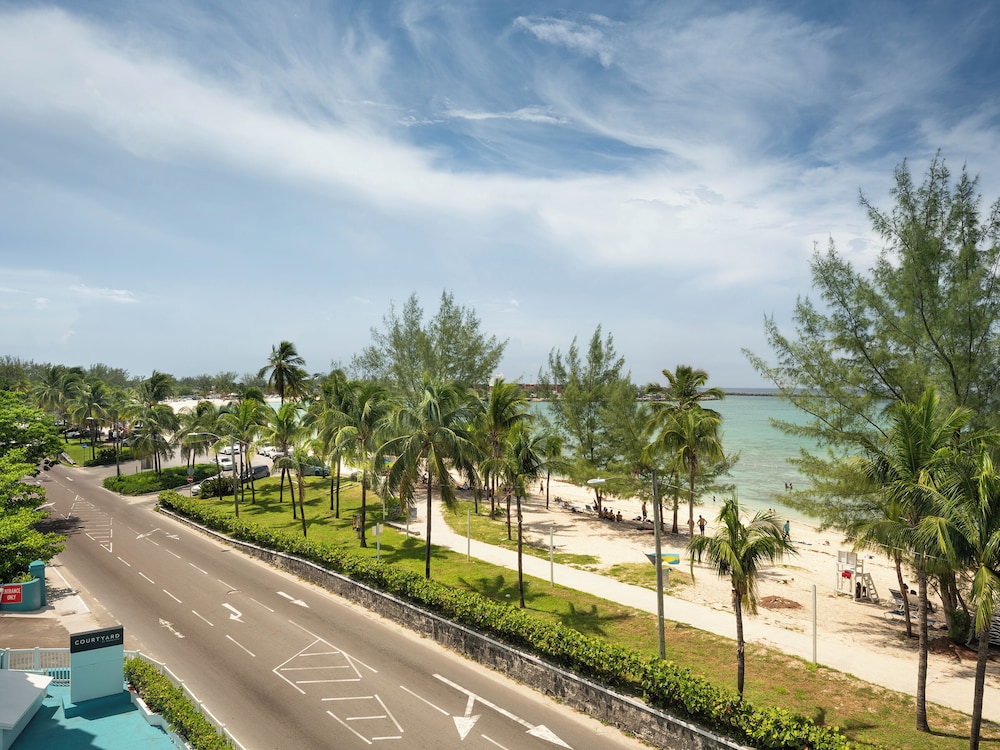 Courtyard by Marriott Nassau Downtown/Junkanoo Beach — Attractions in the area in Nassau, New Providence