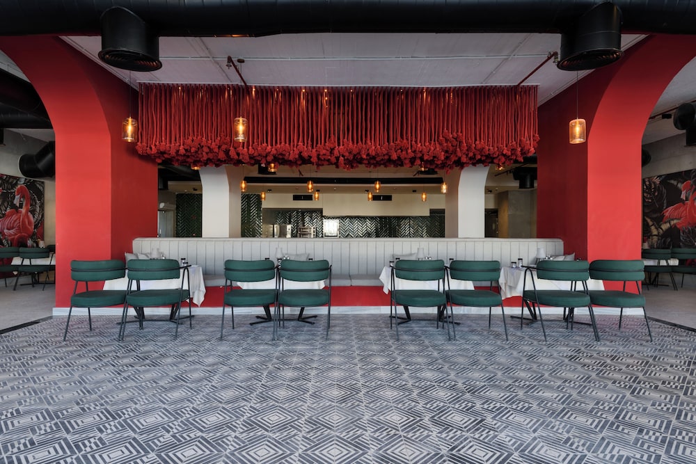 Flow Spectrum Resort Sahl Hasheesh — Restaurant & bars in Sahl Hasheesh, Red Sea