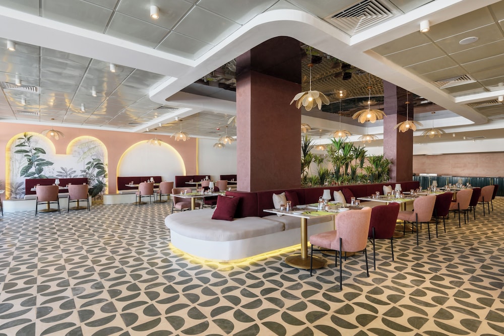 Flow Spectrum Resort Sahl Hasheesh — Hotel building in Sahl Hasheesh, Red Sea