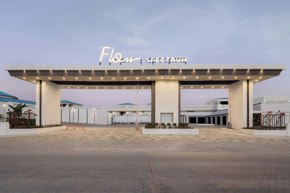 Flow Spectrum Resort Sahl Hasheesh — Hotel building in Sahl Hasheesh, Red Sea