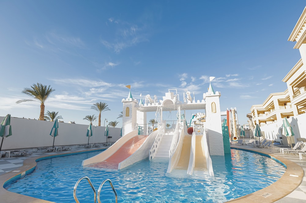 Flow Spectrum Resort Sahl Hasheesh — Swimming pool in Sahl Hasheesh, Red Sea