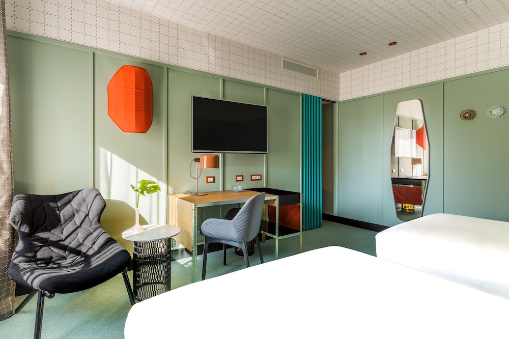 Room Mate Collection Giulia, Milan — Hotel rooms in Milan, Lombardy