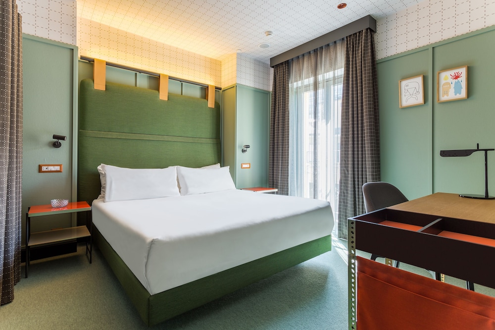 Room Mate Collection Giulia, Milan — Hotel rooms in Milan, Lombardy