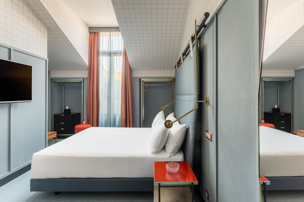 Room Mate Collection Giulia, Milan — Hotel rooms in Milan, Lombardy