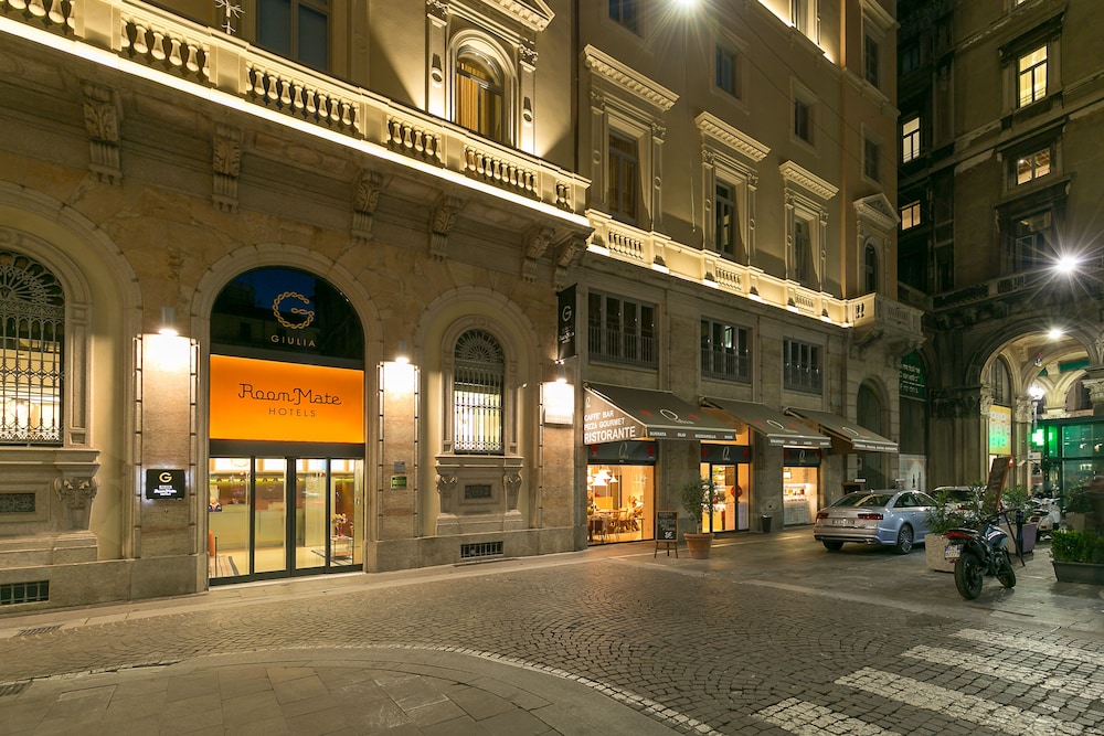 Room Mate Collection Giulia, Milan — Hotel building in Milan, Lombardy