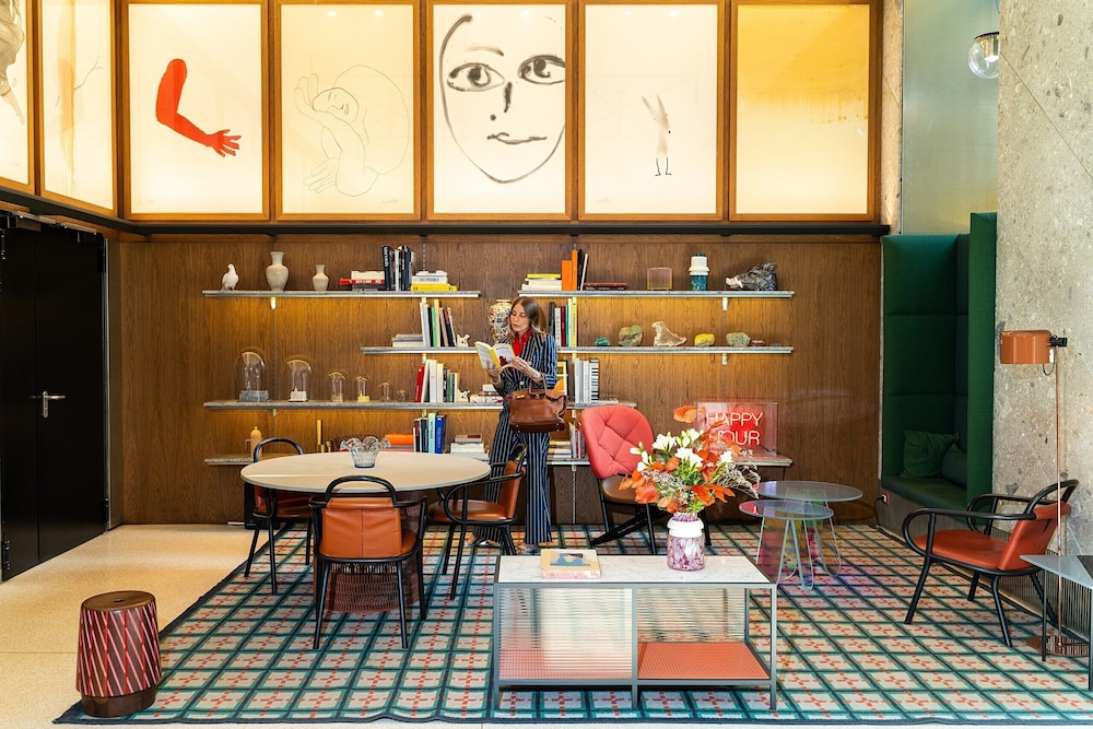 Room Mate Collection Giulia, Milan — Restaurant & bars in Milan, Lombardy