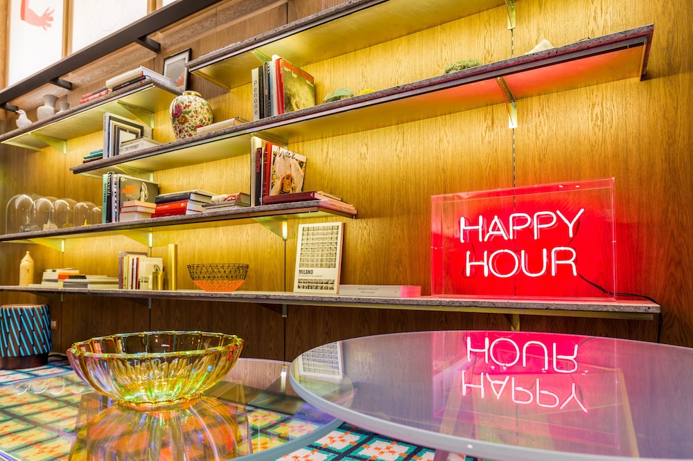 Room Mate Collection Giulia, Milan — Restaurant & bars in Milan, Lombardy