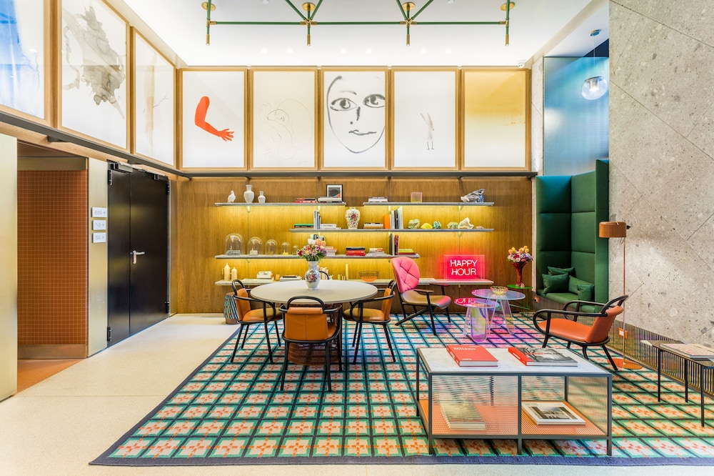 Room Mate Collection Giulia, Milan — Restaurant & bars in Milan, Lombardy