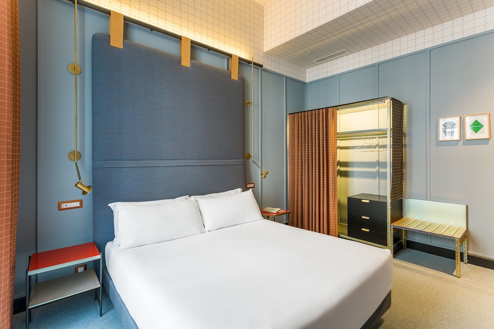 Room Mate Collection Giulia, Milan — Hotel rooms in Milan, Lombardy