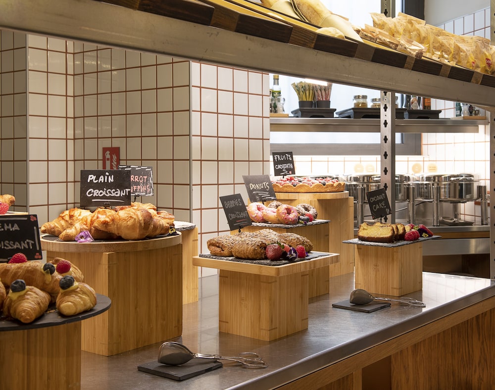Room Mate Collection Giulia, Milan — Restaurant & bars in Milan, Lombardy