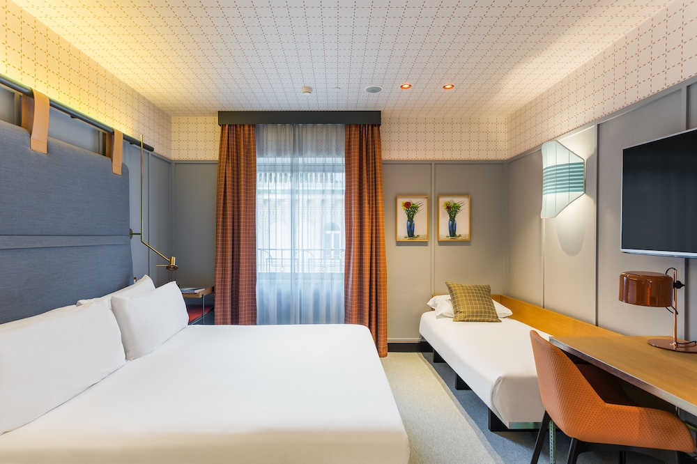 Room Mate Collection Giulia, Milan — Hotel rooms in Milan, Lombardy