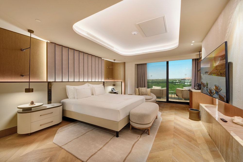 Regnum The Crown - All inclusive — Hotel rooms in Belek