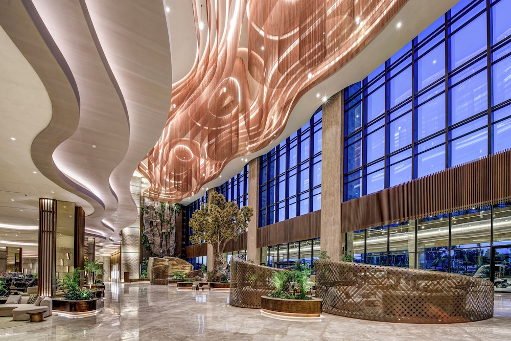 Regnum The Crown - All inclusive — Hotel building in Belek