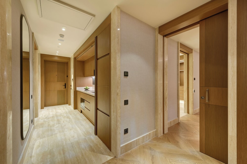 Regnum The Crown - All inclusive — Hotel rooms in Belek
