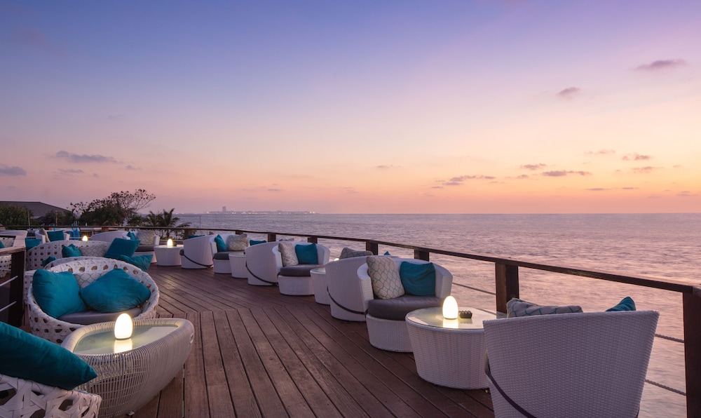 Adaaran Prestige Vadoo — Restaurant & bars in Kaafu Atoll, Kaafu