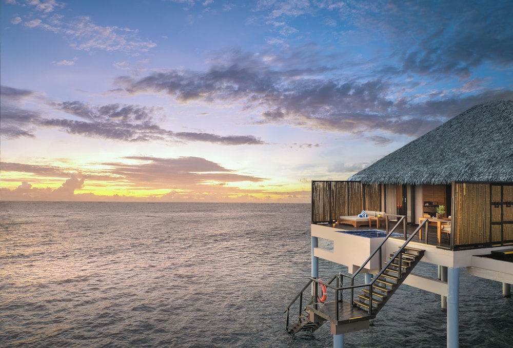 Adaaran Prestige Vadoo — Hotel building in Kaafu Atoll, Kaafu
