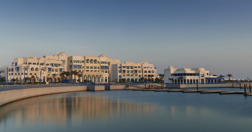 Hilton Salwa Beach Resort & Villas — Hotel building in Abu Samra