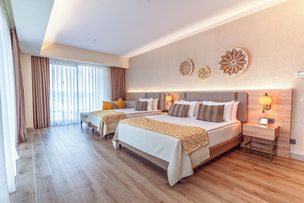 Sy Hotels Belek - All inclusive — Hotel rooms in Belek