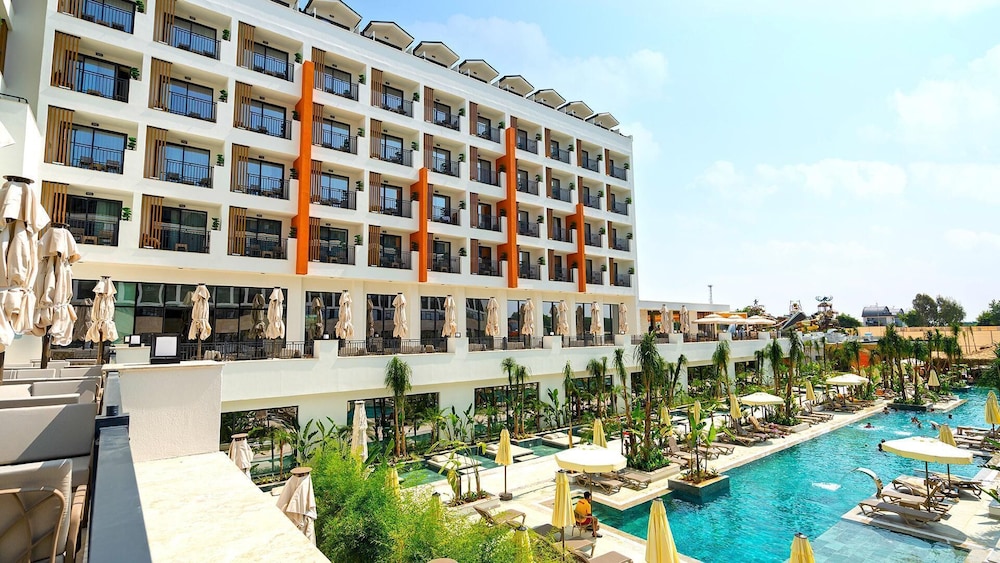 Sy Hotels Belek - All inclusive — Hotel building in Belek