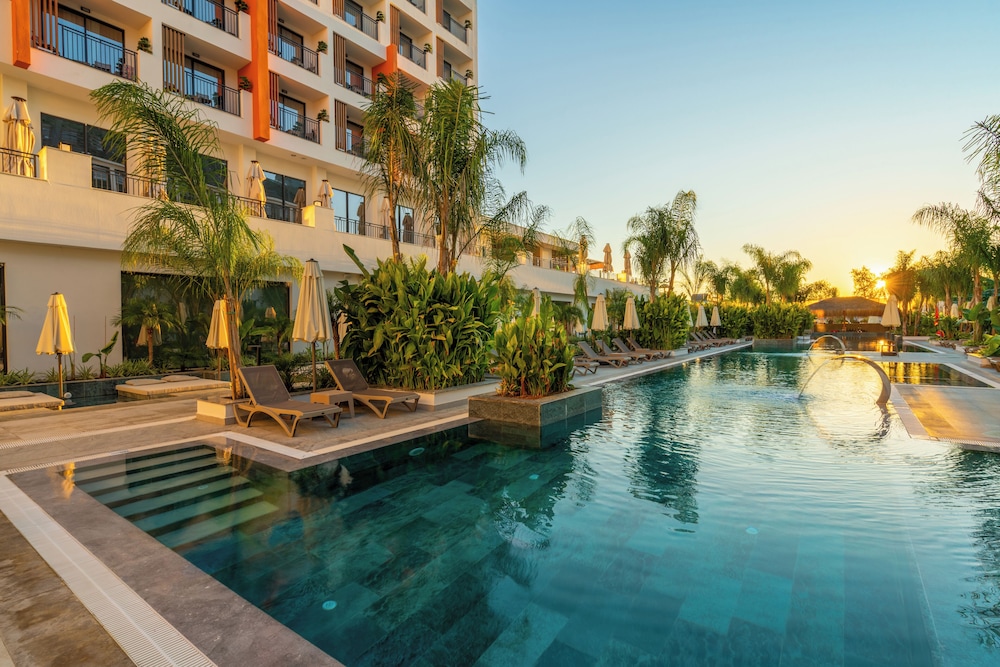 Sy Hotels Belek - All inclusive — Swimming pool in Belek