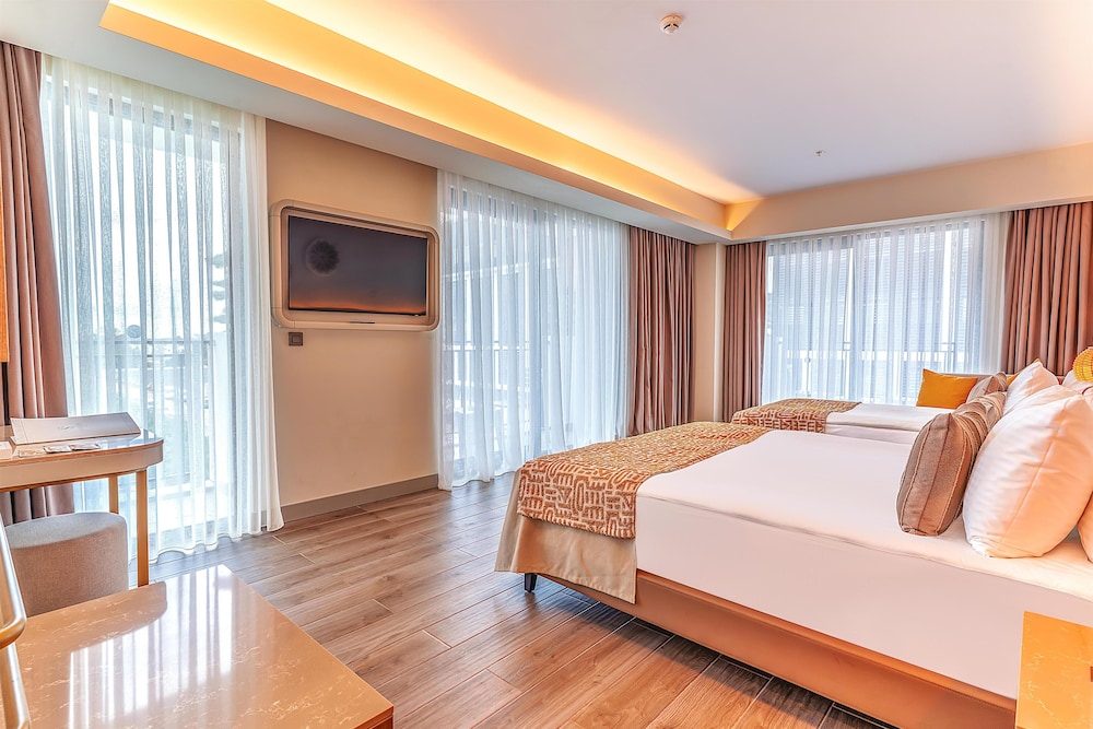 Sy Hotels Belek - All inclusive — Hotel rooms in Belek
