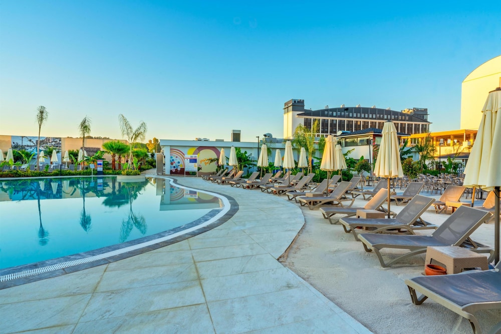 Sy Hotels Belek - All inclusive — Swimming pool in Belek