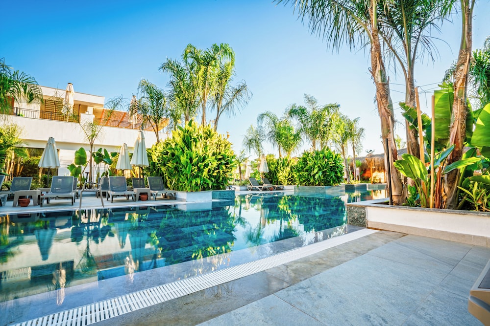 Sy Hotels Belek - All inclusive — Swimming pool in Belek