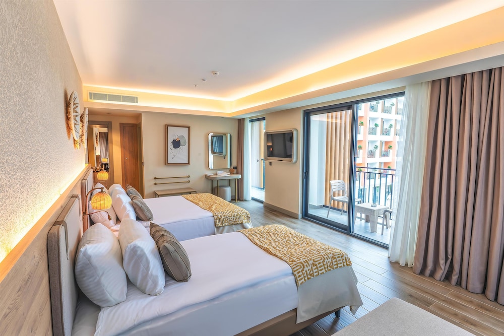 Sy Hotels Belek - All inclusive — Hotel rooms in Belek