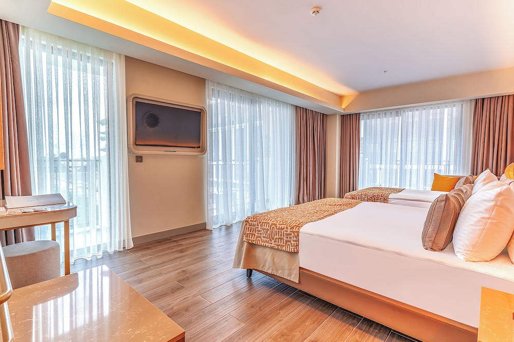 Sy Hotels Belek - All inclusive — Hotel rooms in Belek