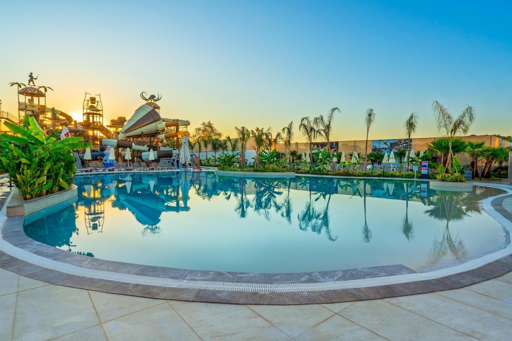 Sy Hotels Belek - All inclusive — Swimming pool in Belek