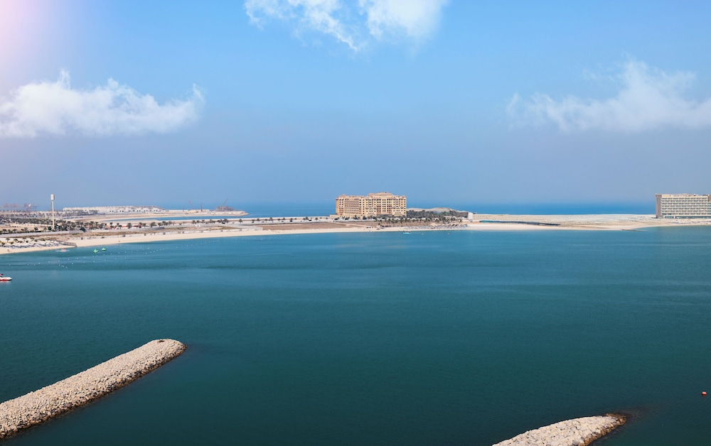 Rove Al Marjan Island — Hotel building in Ras al Khaimah