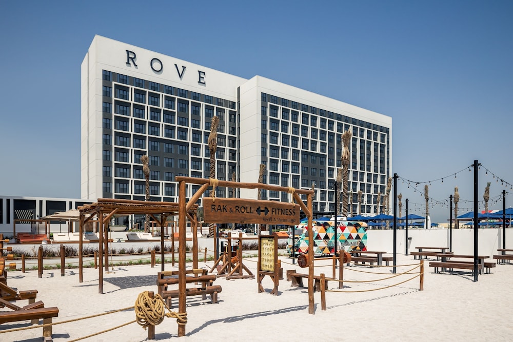 Rove Al Marjan Island — Hotel building in Ras al Khaimah