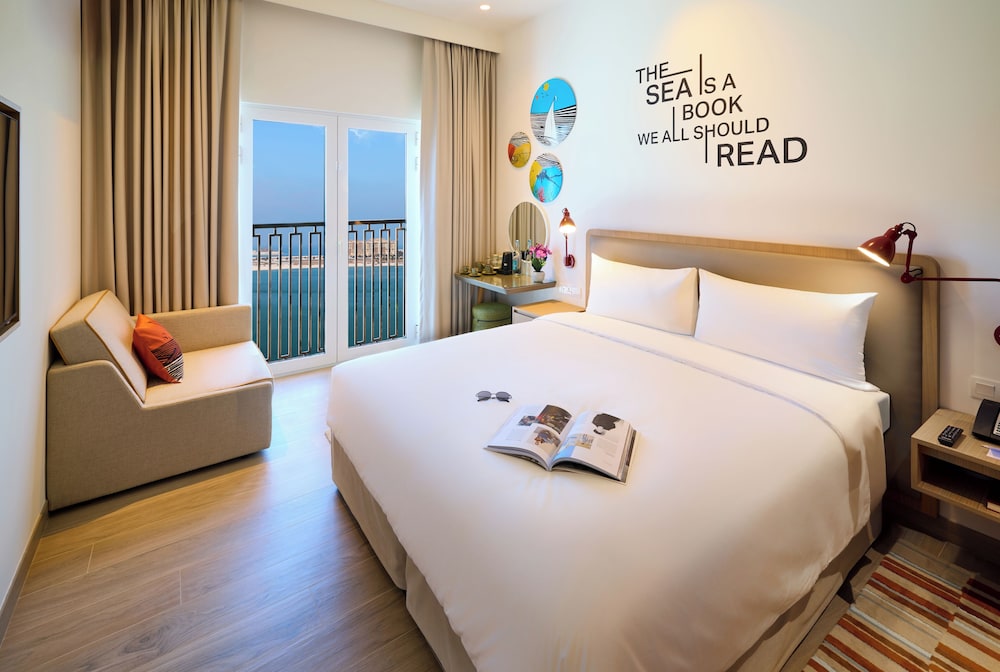 Rove Al Marjan Island — Hotel rooms in Ras al Khaimah