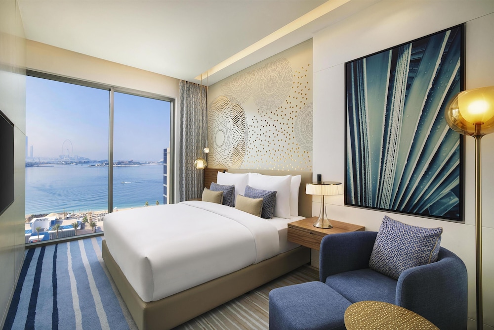 Tumbi Hotel Dubai The Palm, Tapestry Collection by Hilton — Hotel rooms in Dubai
