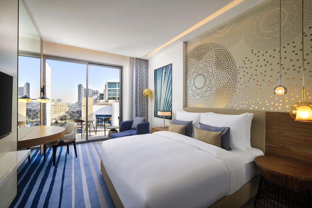 Tumbi Hotel Dubai The Palm, Tapestry Collection by Hilton — Hotel rooms in Dubai