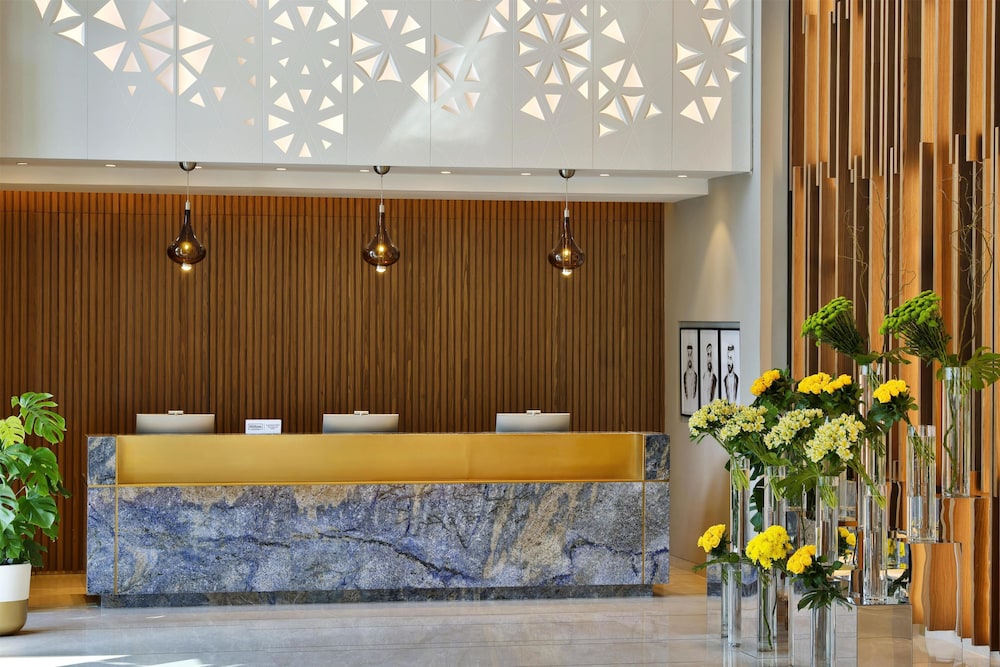 Tumbi Hotel Dubai The Palm, Tapestry Collection by Hilton — Hotel building in Dubai