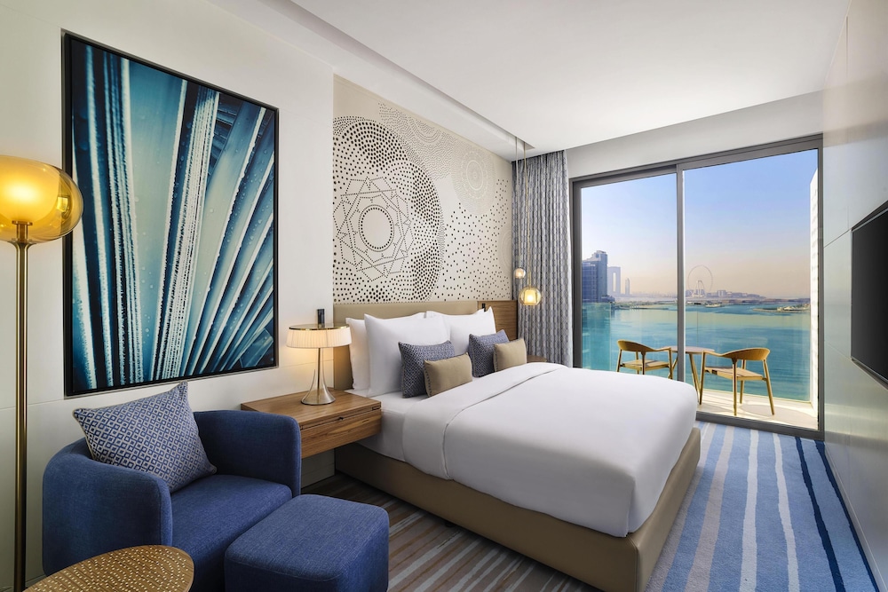 Tumbi Hotel Dubai The Palm, Tapestry Collection by Hilton — Hotel rooms in Dubai