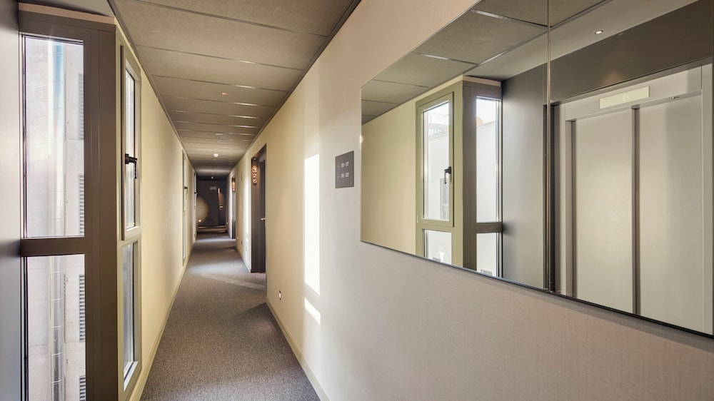 Sercotel Barcelona El Prat — Hotel building in Barcelona, Catalonia