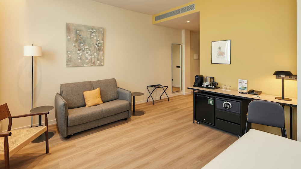 Sercotel Barcelona El Prat — Hotel rooms in Barcelona, Catalonia