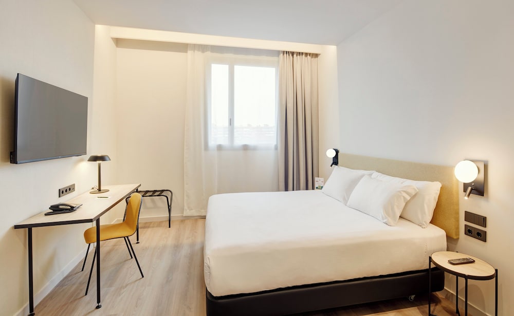 Sercotel Barcelona El Prat — Hotel rooms in Barcelona, Catalonia