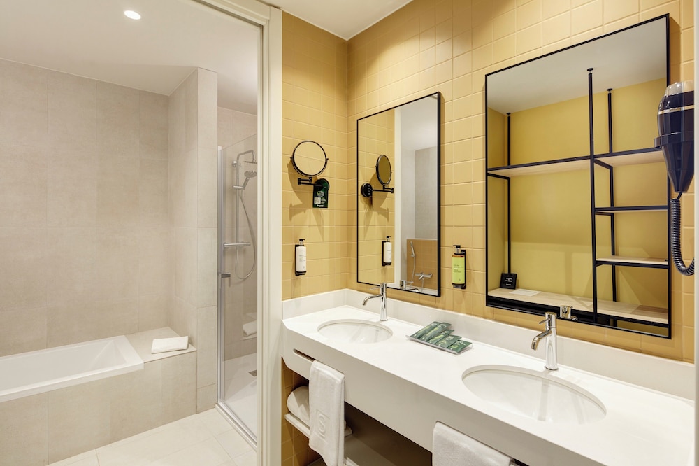 Sercotel Barcelona El Prat — Hotel rooms in Barcelona, Catalonia