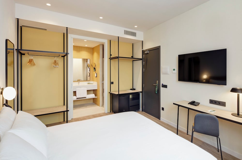 Sercotel Barcelona El Prat — Hotel rooms in Barcelona, Catalonia